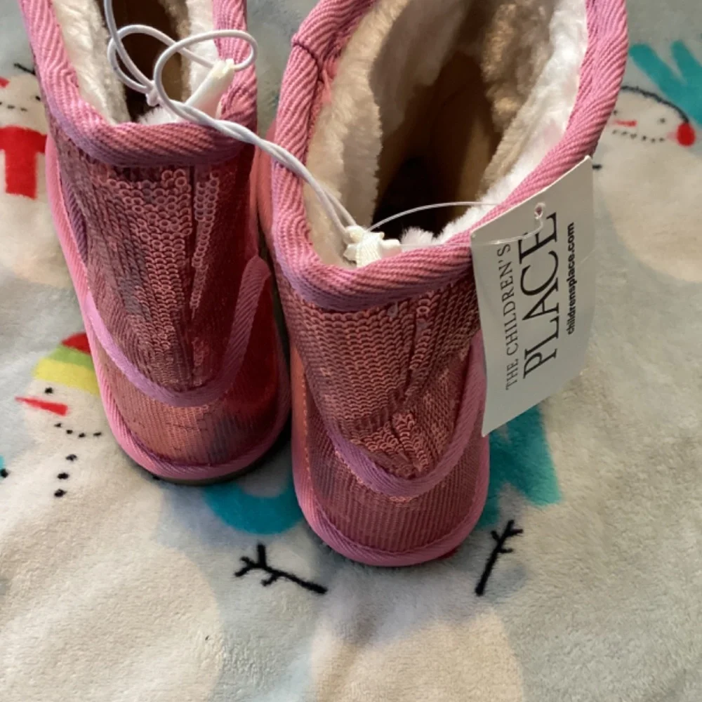 New Girl Pink Sparkle Boots Size 4 Sequins Flat Lined Valentines
